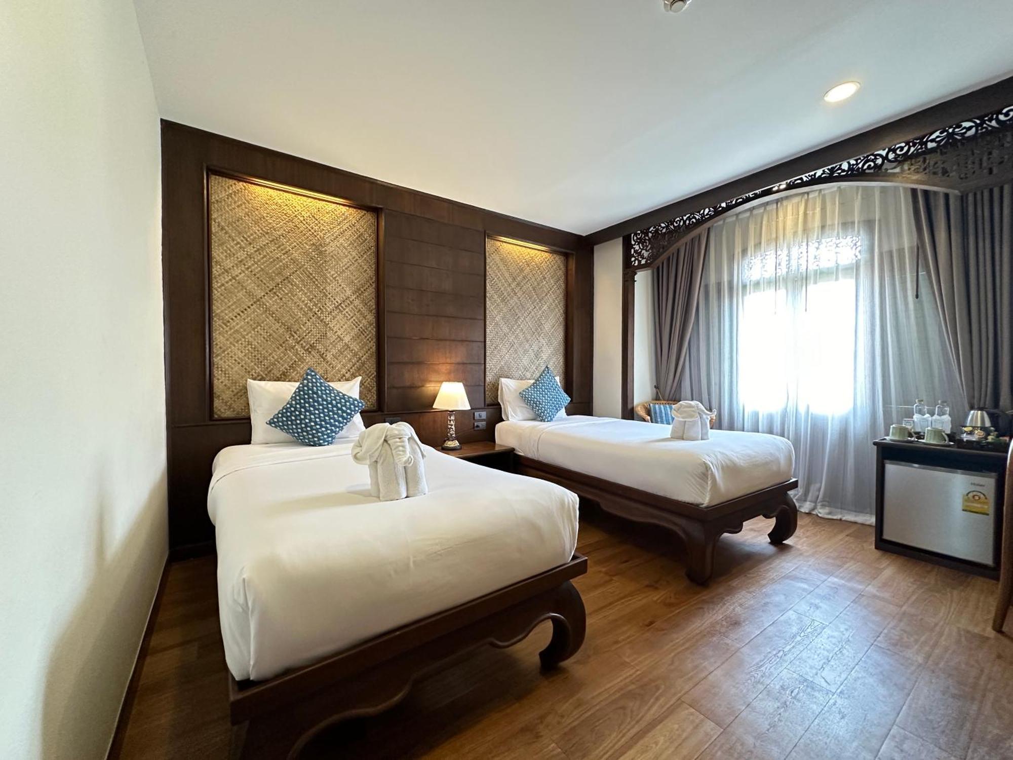 เอลี่บัม บูทิก โฮเต็ล Hotel เชียงใหม่ ภายนอก รูปภาพ