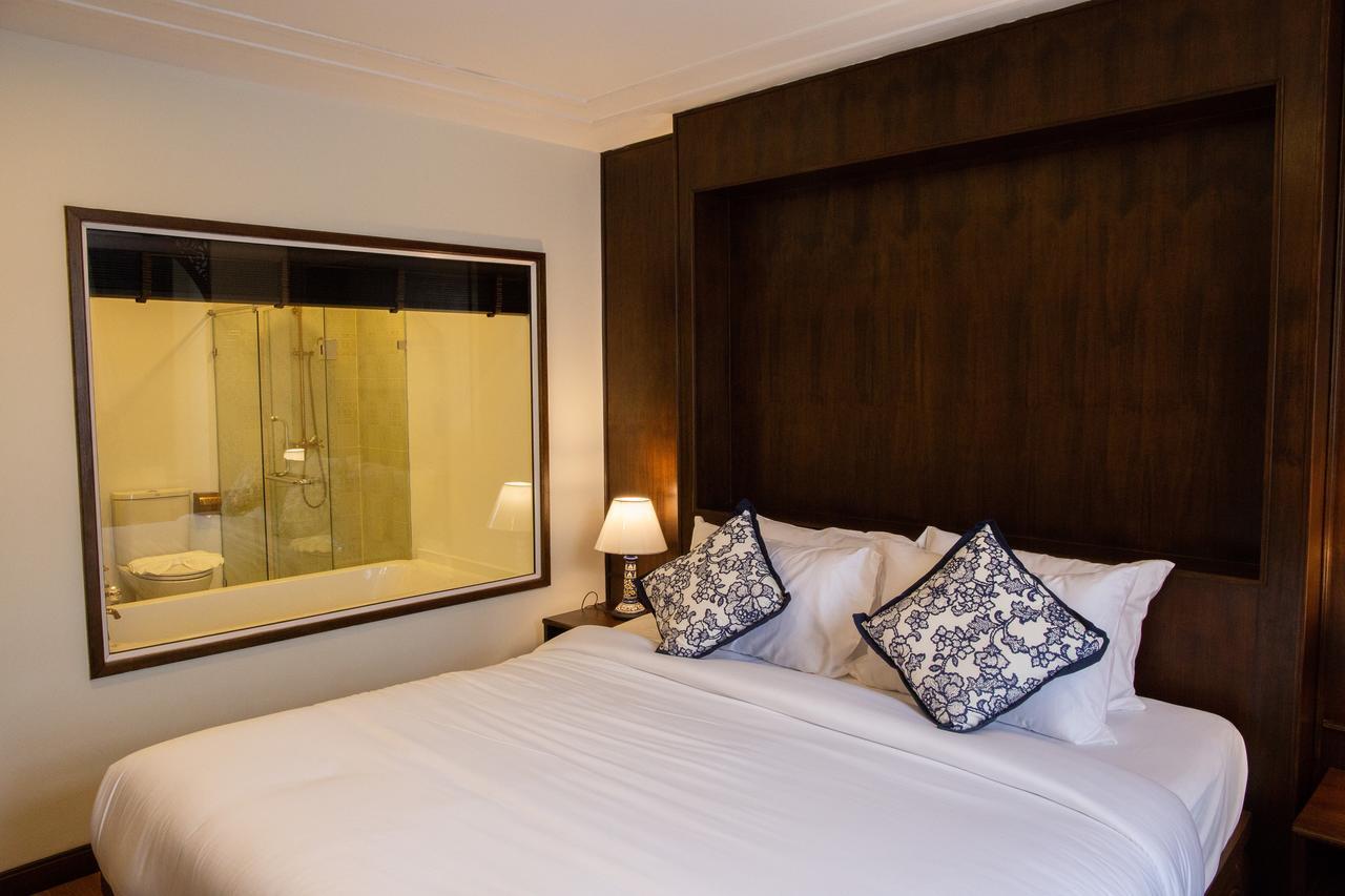 เอลี่บัม บูทิก โฮเต็ล Hotel เชียงใหม่ ภายนอก รูปภาพ
