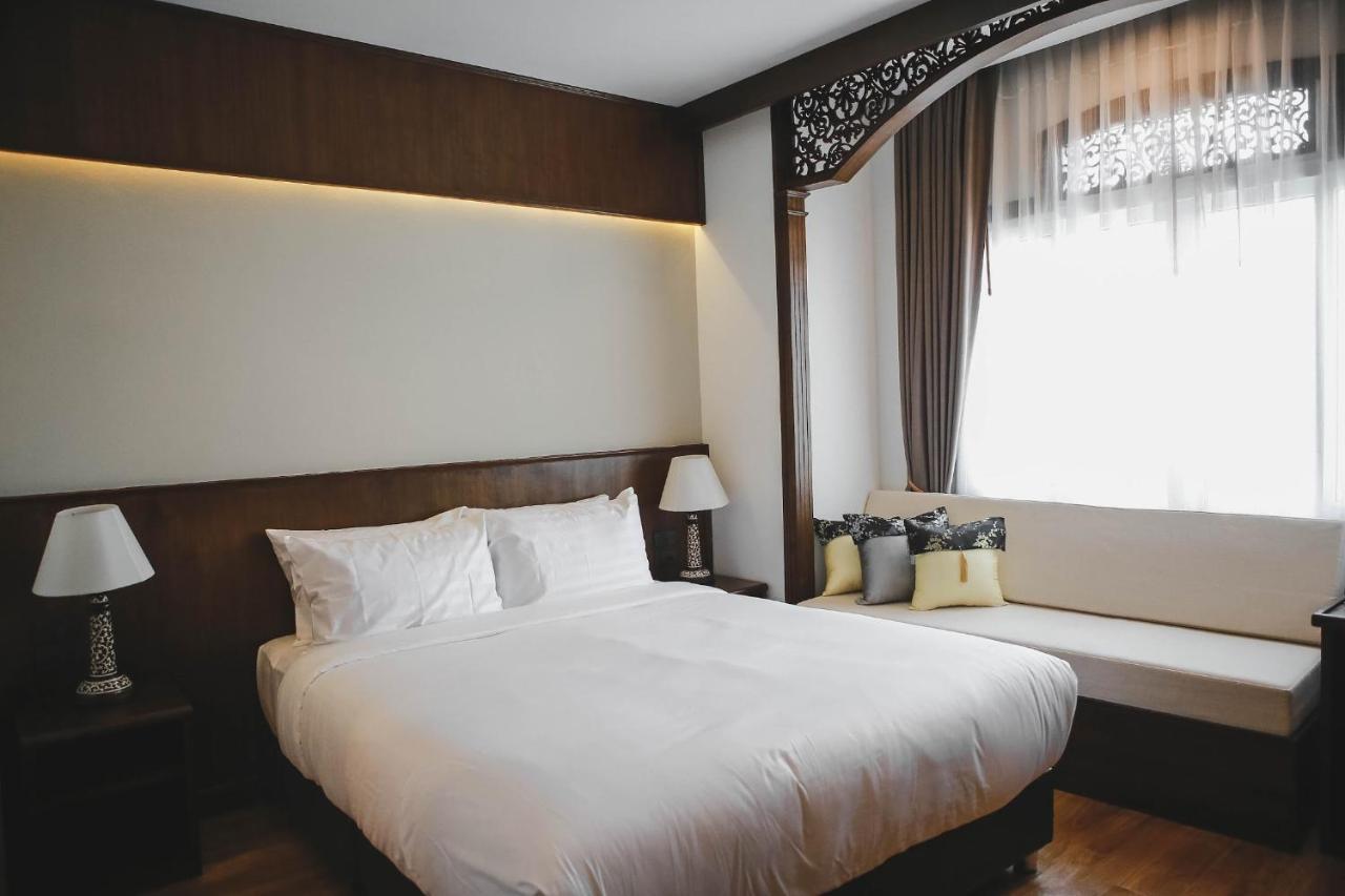 เอลี่บัม บูทิก โฮเต็ล Hotel เชียงใหม่ ภายนอก รูปภาพ